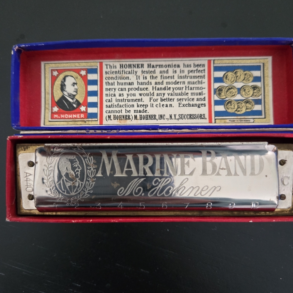 Marine Band harmonica M.Hohner Germany no. 1896 with box, collectible